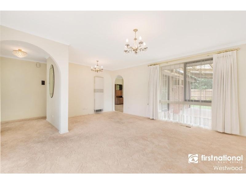 2 Manorvale Parade, Werribee VIC 3030