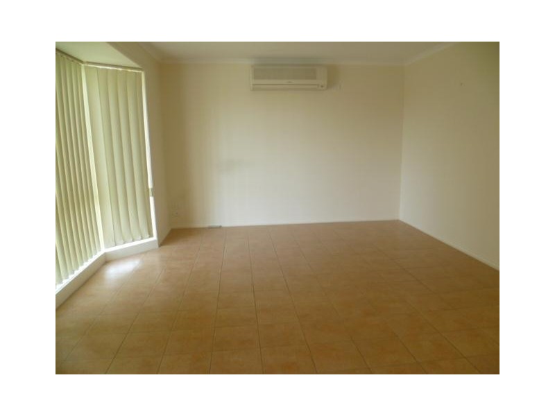 1/90 Mossfiel Drive, Hoppers Crossing VIC 3029