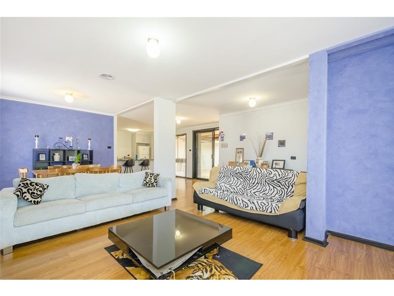 4 Rosella Avenue, Werribee VIC 3030