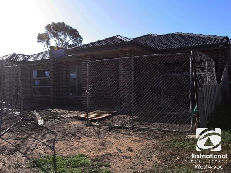 1/13 Odessa Court, Werribee VIC 3030