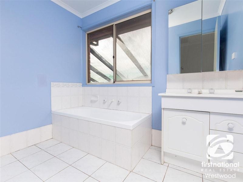 18 Ferry Close, Wyndham Vale VIC 3024