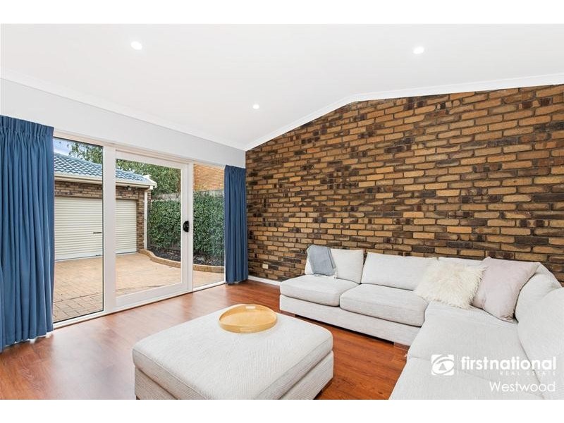 23 Outlook Drive, Werribee VIC 3030