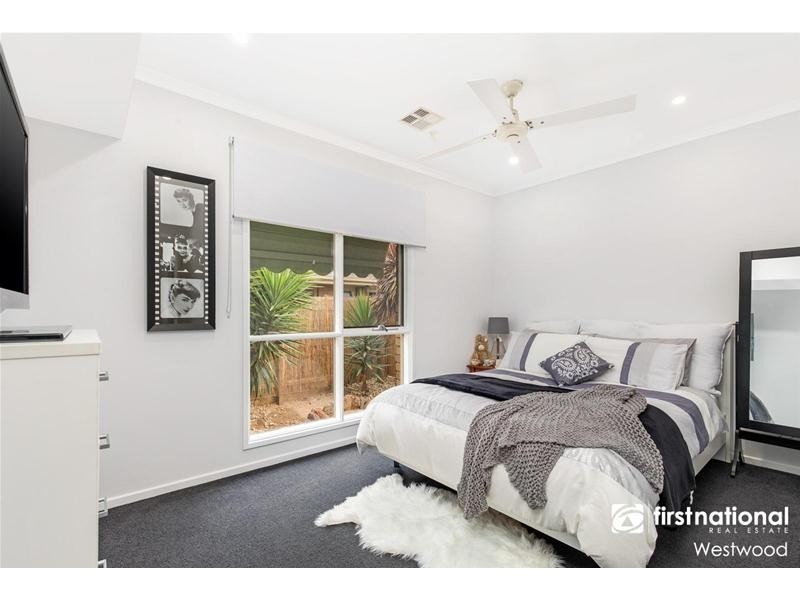 23 Outlook Drive, Werribee VIC 3030