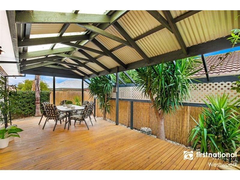 23 Outlook Drive, Werribee VIC 3030