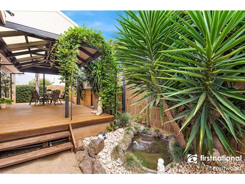 23 Outlook Drive, Werribee VIC 3030