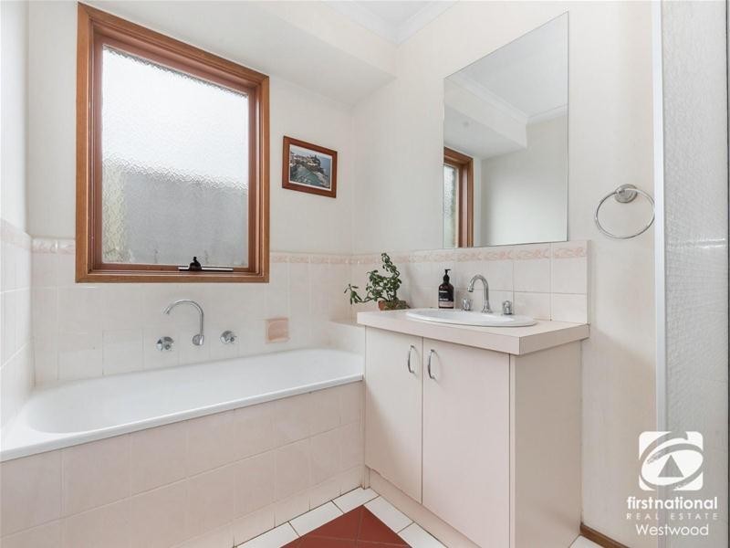 3 Rory Court, Werribee VIC 3030