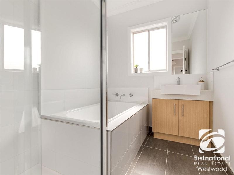 37 Wyndham Street, Werribee VIC 3030