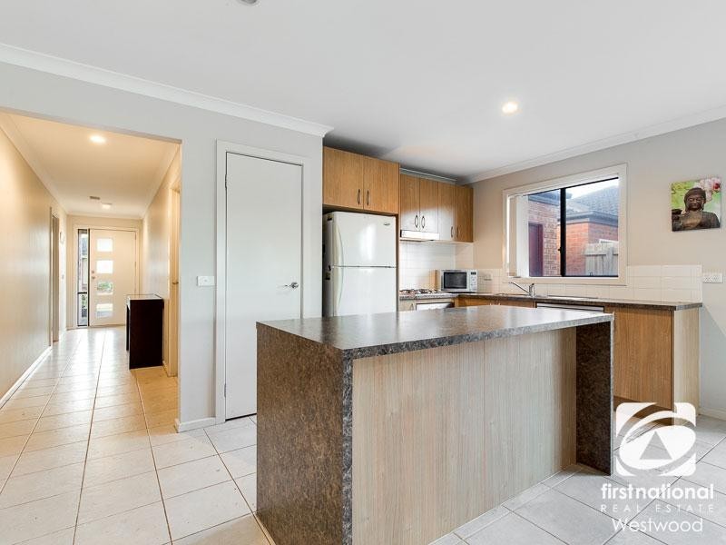 46 Lady Penrhyn Drive, Wyndham Vale VIC 3024