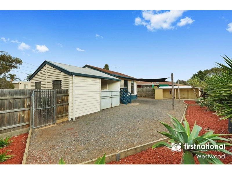 9 Retreat Place, Werribee VIC 3030