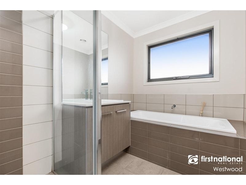 1 Basinview Drive, Tarneit VIC 3029