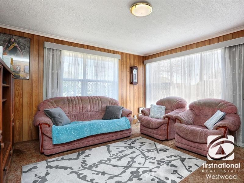 16 Richmond Crescent, Werribee VIC 3030