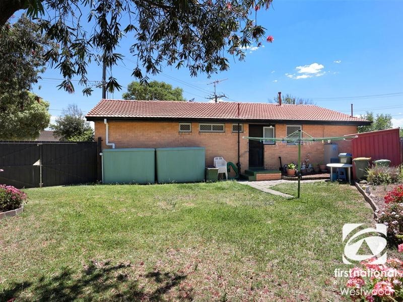 16 Richmond Crescent, Werribee VIC 3030