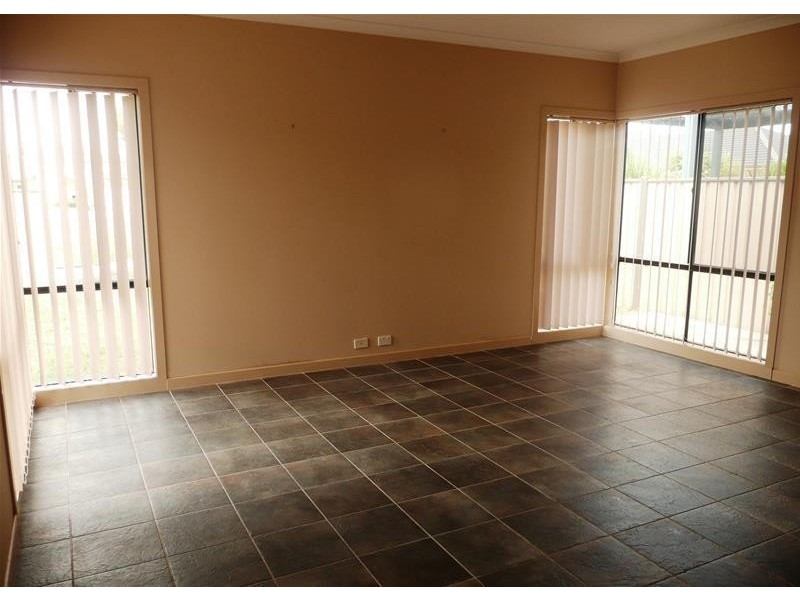 49 Nottingham Crescent, Tarneit VIC 3029