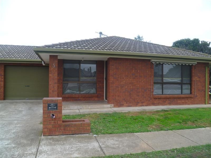 15 Kevington Street, Werribee VIC 3030