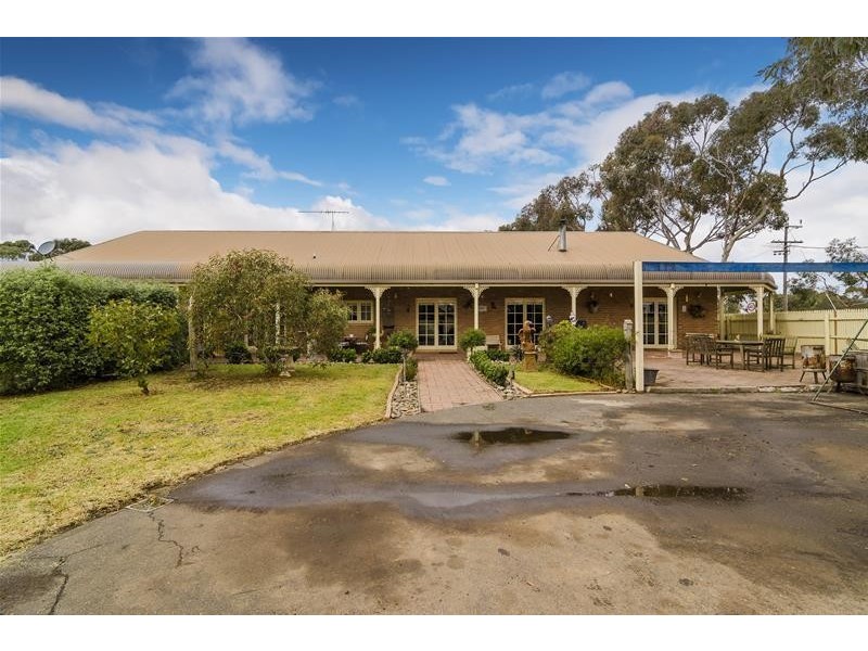 1 Rothwell Road, Little River VIC 3211