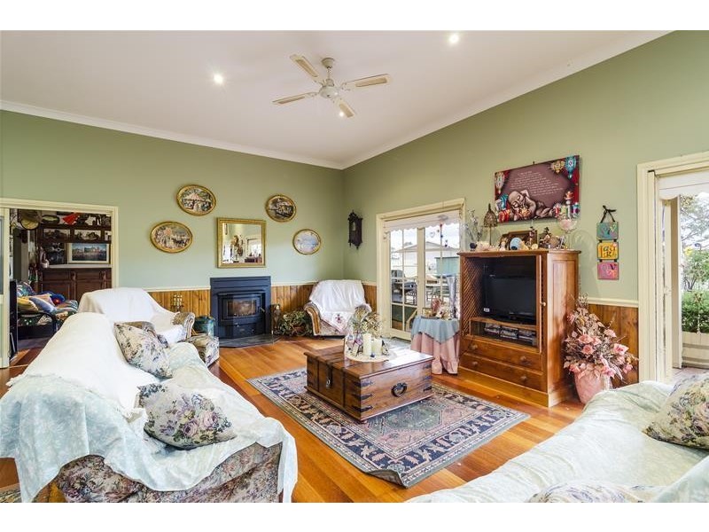 1 Rothwell Road, Little River VIC 3211