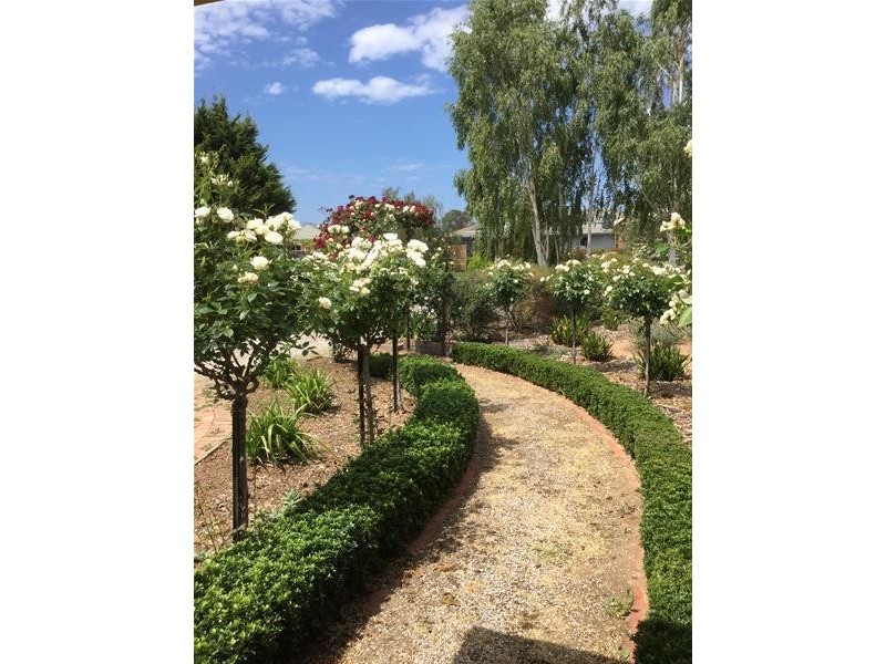 6 Calvo Court, Werribee VIC 3030