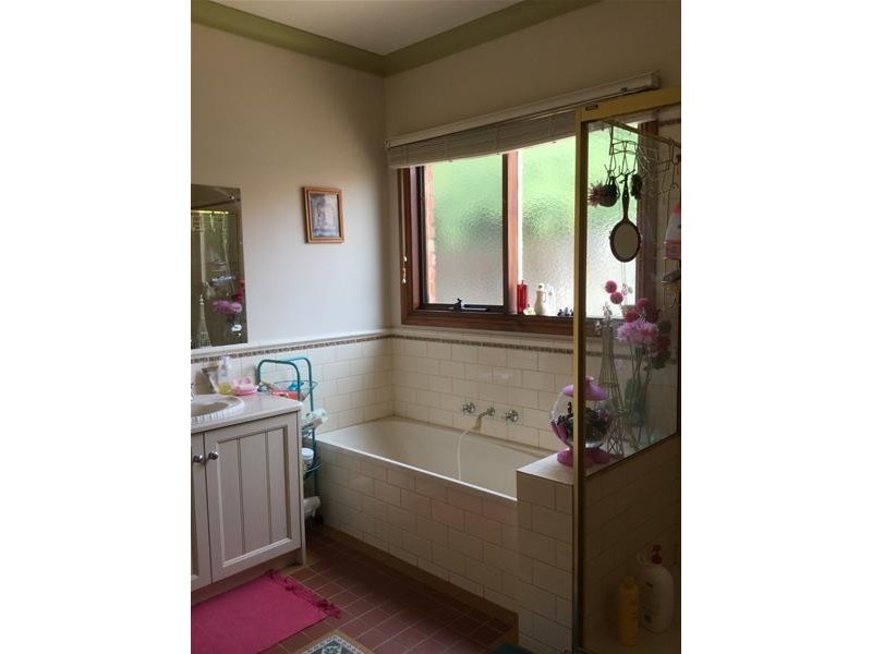 6 Calvo Court, Werribee VIC 3030