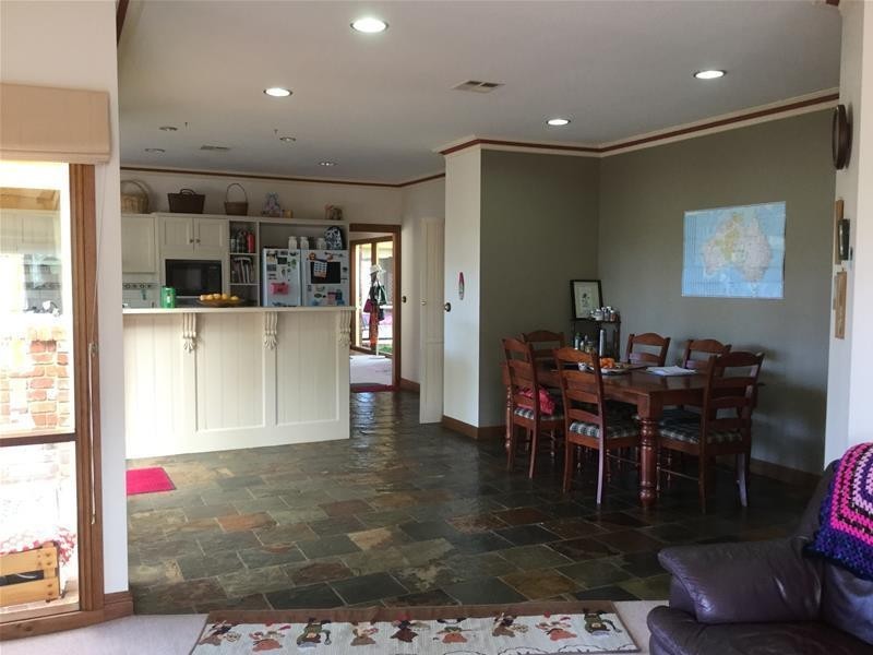 6 Calvo Court, Werribee VIC 3030