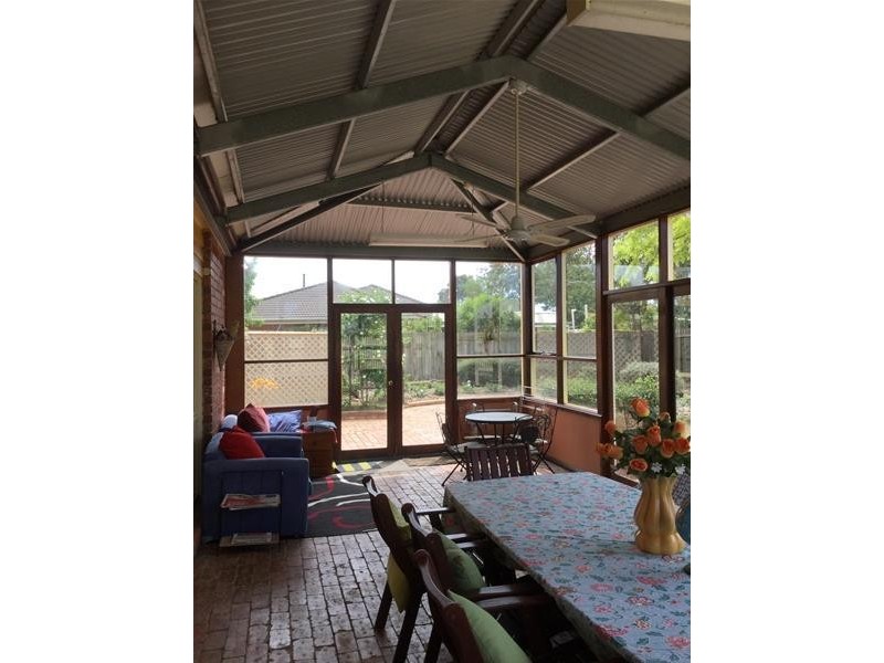 6 Calvo Court, Werribee VIC 3030