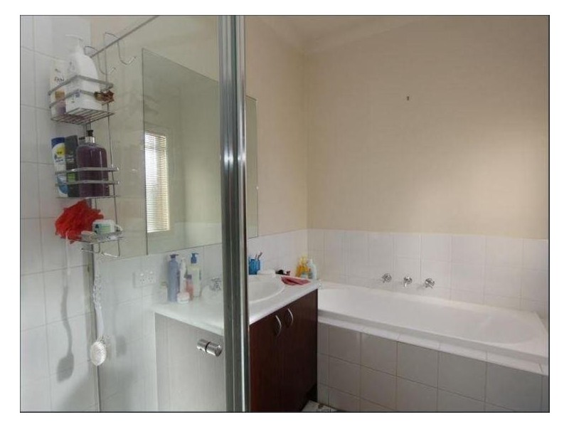 3/2-4 Rutman Close, Werribee VIC 3030