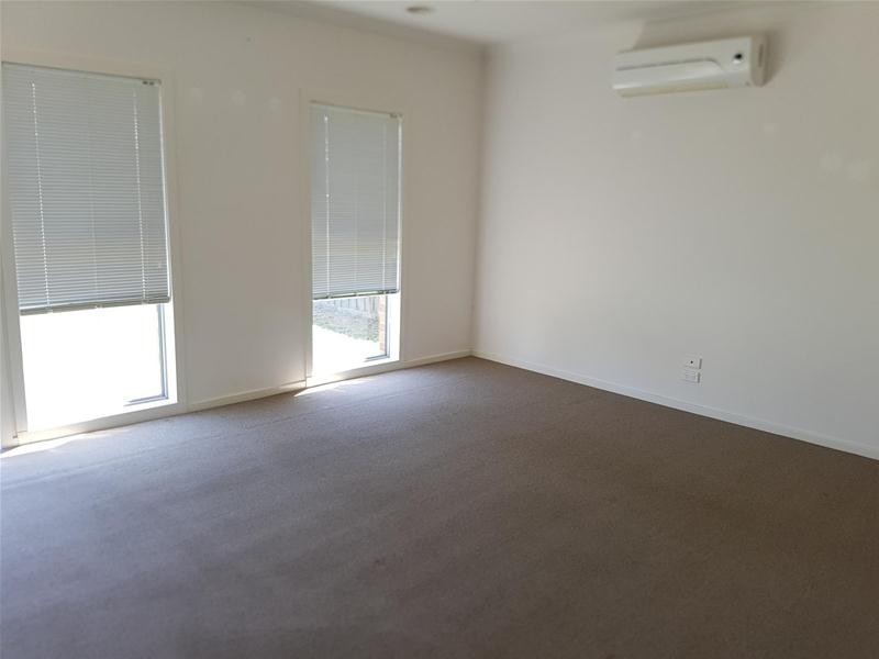 13 Laurence Way, Tarneit VIC 3029