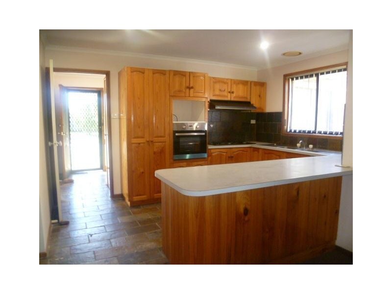 37 Oriole Drive, Werribee VIC 3030