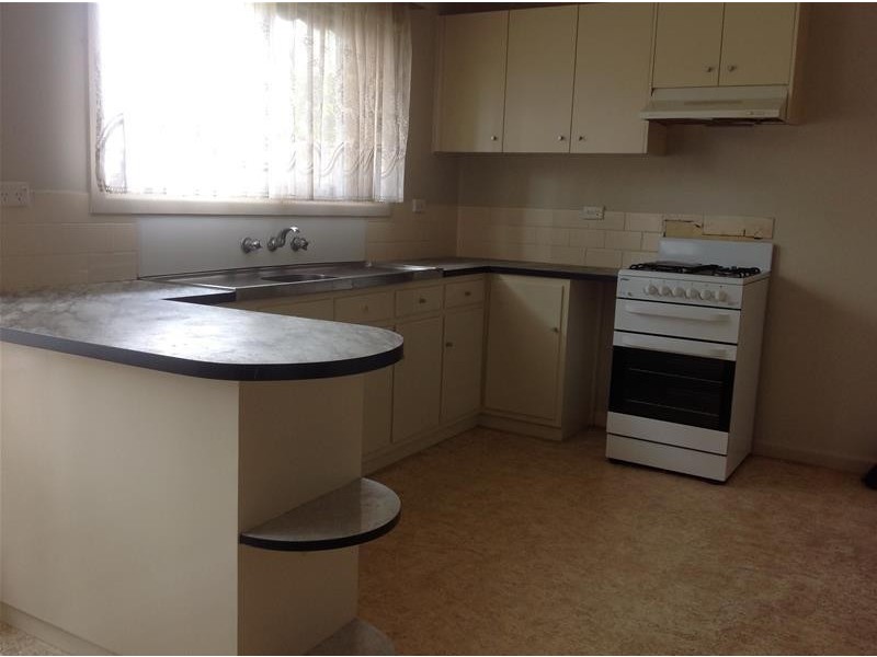 18 Deutgam Street, Werribee VIC 3030