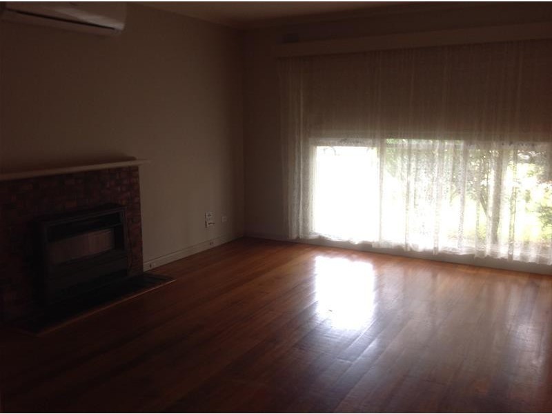 18 Deutgam Street, Werribee VIC 3030