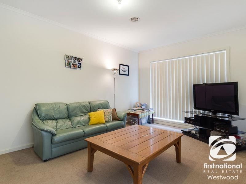 1/11 Rutman Close, Werribee VIC 3030