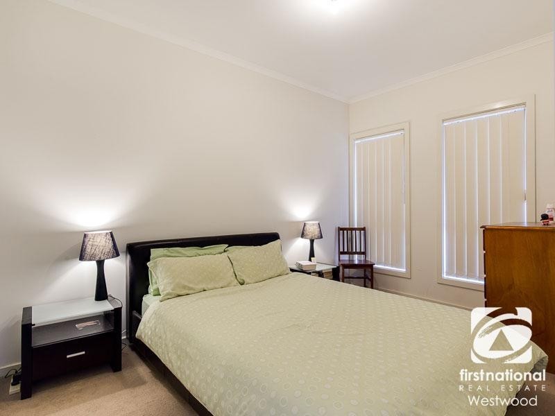 1/11 Rutman Close, Werribee VIC 3030