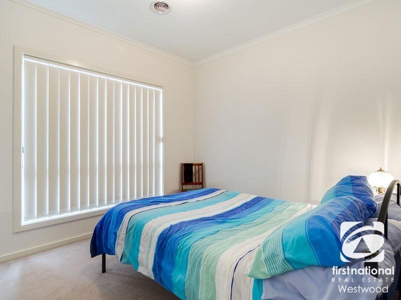 1/11 Rutman Close, Werribee VIC 3030