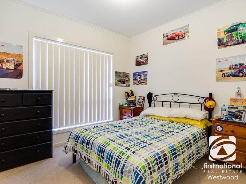 1/11 Rutman Close, Werribee VIC 3030