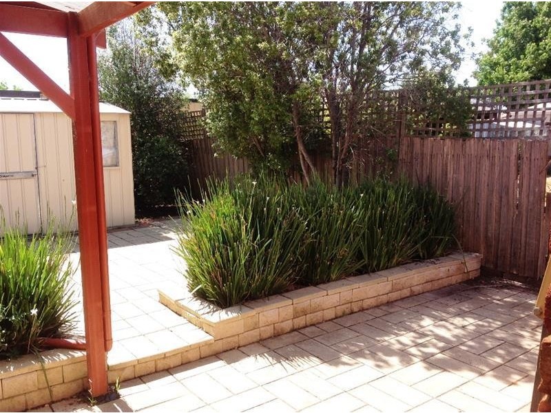 1/266 Greaves Street, Werribee VIC 3030