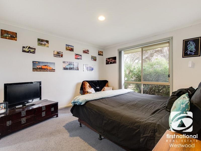 6 Coolabah Crescent, Hoppers Crossing VIC 3029