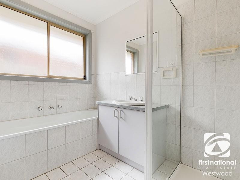 6 Coolabah Crescent, Hoppers Crossing VIC 3029