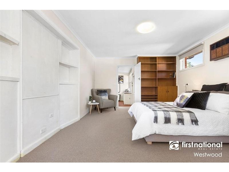 5 Wedge Street South, Werribee VIC 3030