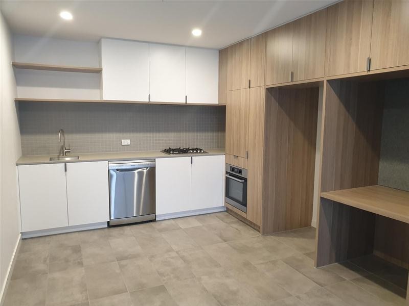 301/2 Clark Street, Williams Landing VIC 3027