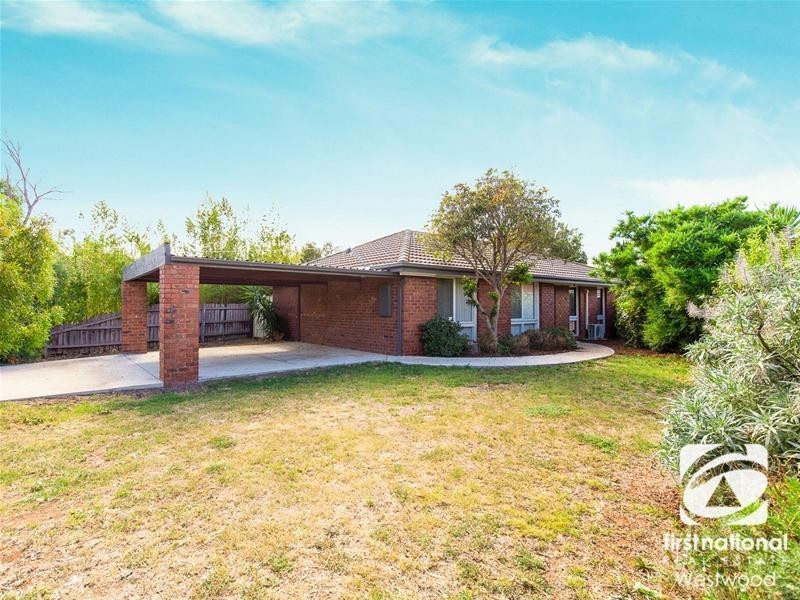 37 Daphne Crescent, Werribee VIC 3030