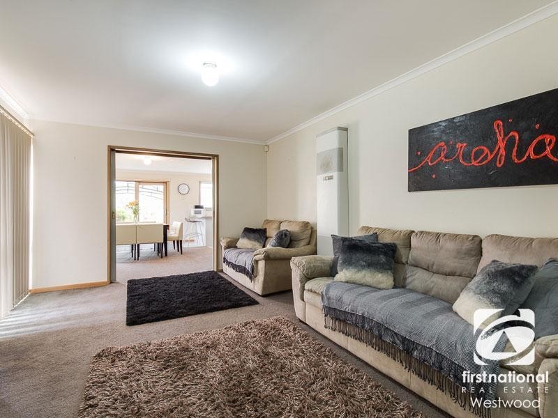 36 Golden Square Crescent, Hoppers Crossing VIC 3029