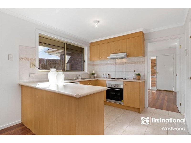 1/17 Seine Close, Werribee VIC 3030