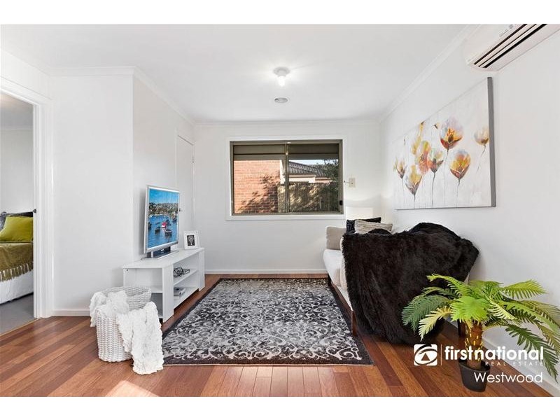 1/17 Seine Close, Werribee VIC 3030