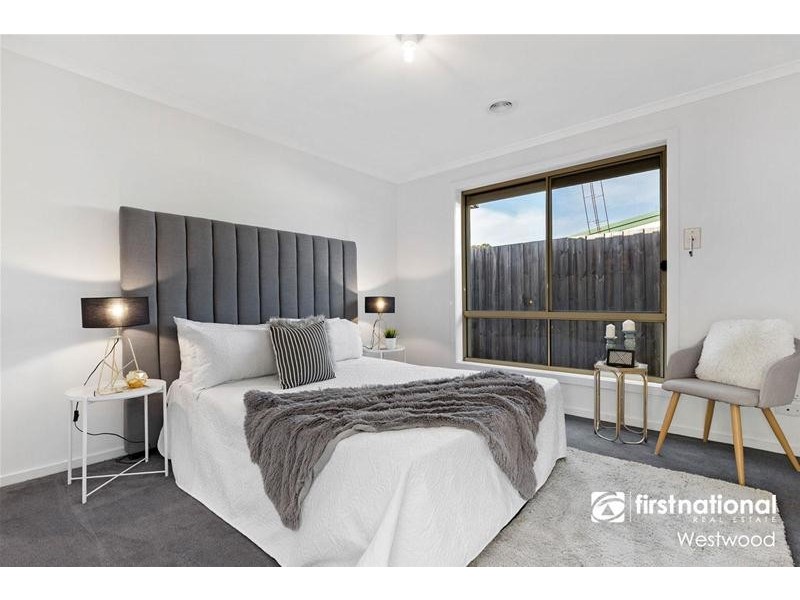 1/17 Seine Close, Werribee VIC 3030