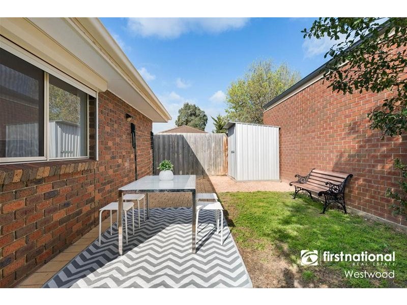 1/17 Seine Close, Werribee VIC 3030