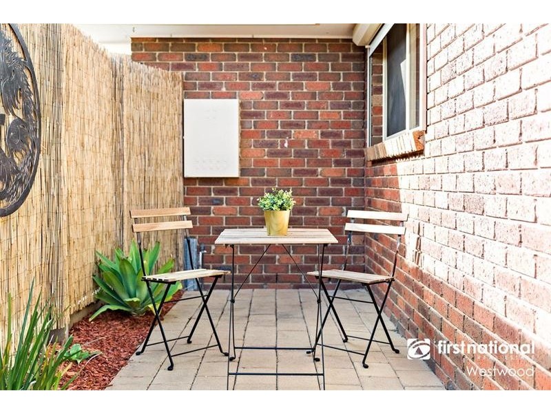 1/17 Seine Close, Werribee VIC 3030