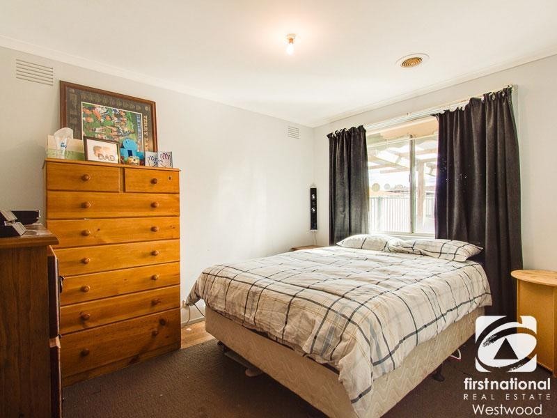 4 Milton Drive, Wyndham Vale VIC 3024