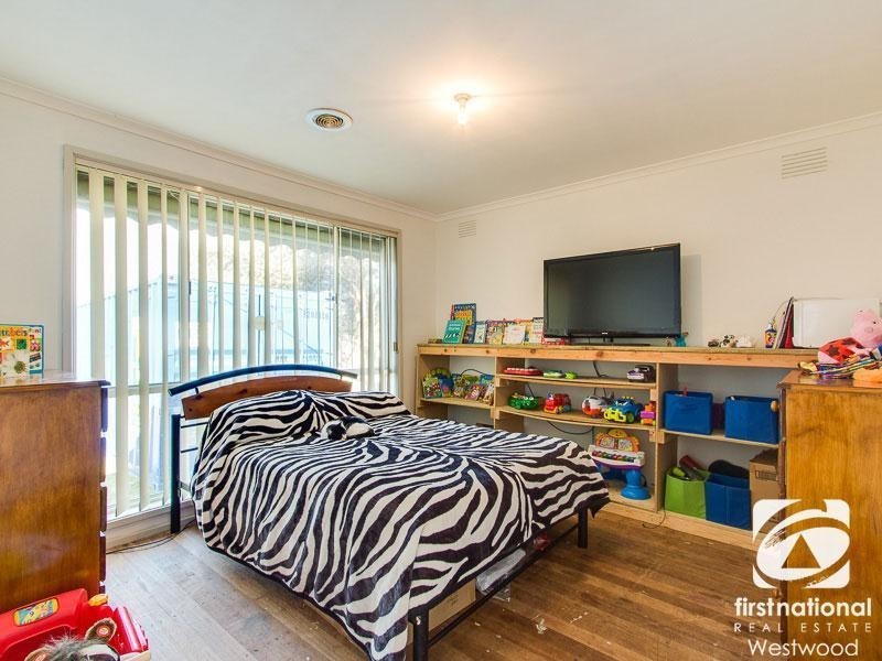 4 Milton Drive, Wyndham Vale VIC 3024