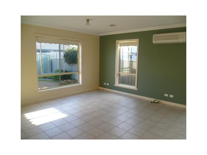 26 Giofches Crescent, Tarneit VIC 3029