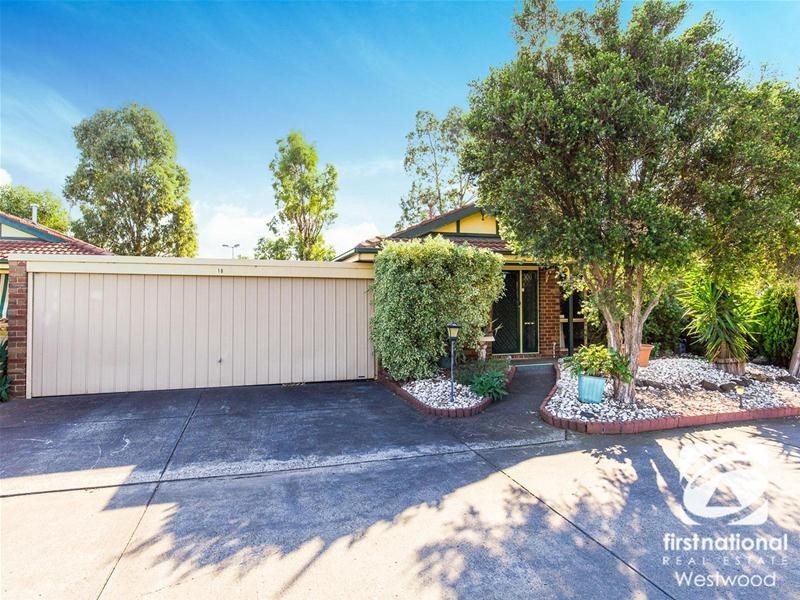 18 The Glades, Hoppers Crossing VIC 3029