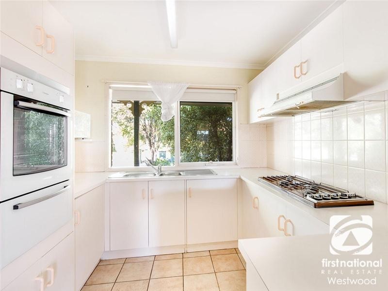 18 The Glades, Hoppers Crossing VIC 3029